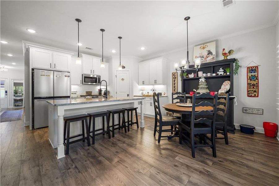 Furnished interior view inside a new home in , Dawsonville (Image 31). Furnished interior view inside a new home in , Dawsonville (Image 31).