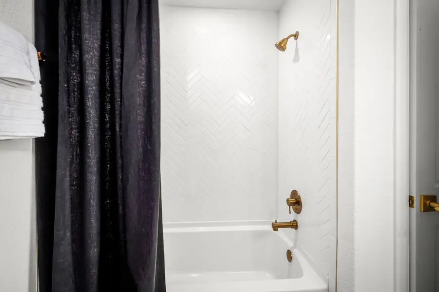 Image 69 representing the Waller by Pulte Homes in Monarch on Main, Round Rock, TX. Image 69 representing the Waller by Pulte Homes in Monarch on Main, Round Rock, TX.