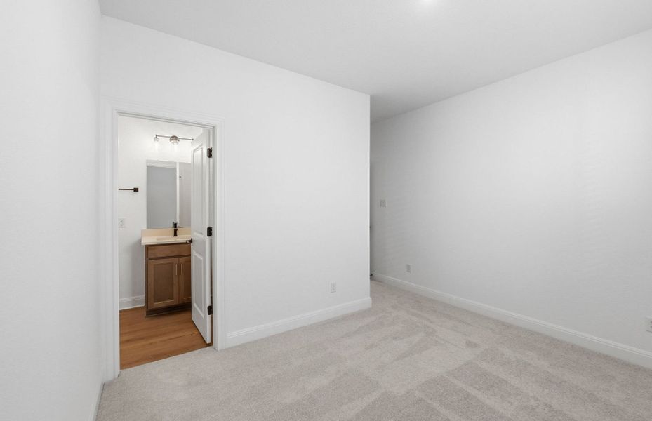 Spacious, unfurnished interior of a new home in Horizon Lake, Leander (Image 47). Spacious, unfurnished interior of a new home in Horizon Lake, Leander (Image 47).