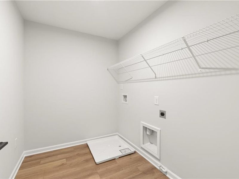 Spacious, unfurnished interior of a new home in Lake Shore, Winder (Image 22).