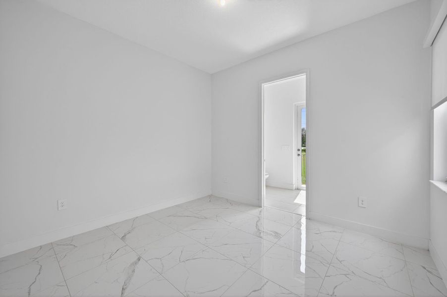 Spacious, unfurnished interior of a new home in , Davie (Image 22).