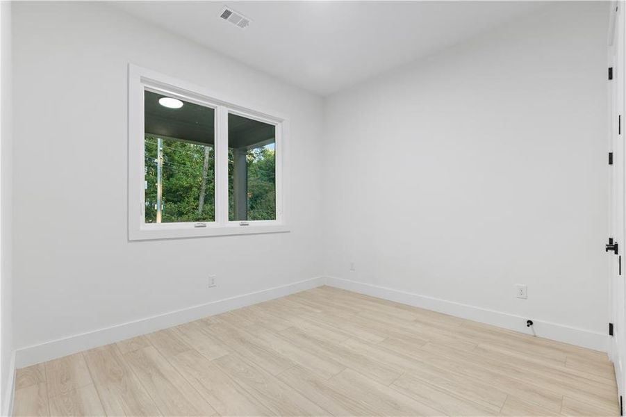 Spacious, unfurnished interior of a new home in , Lawrenceville (Image 20).