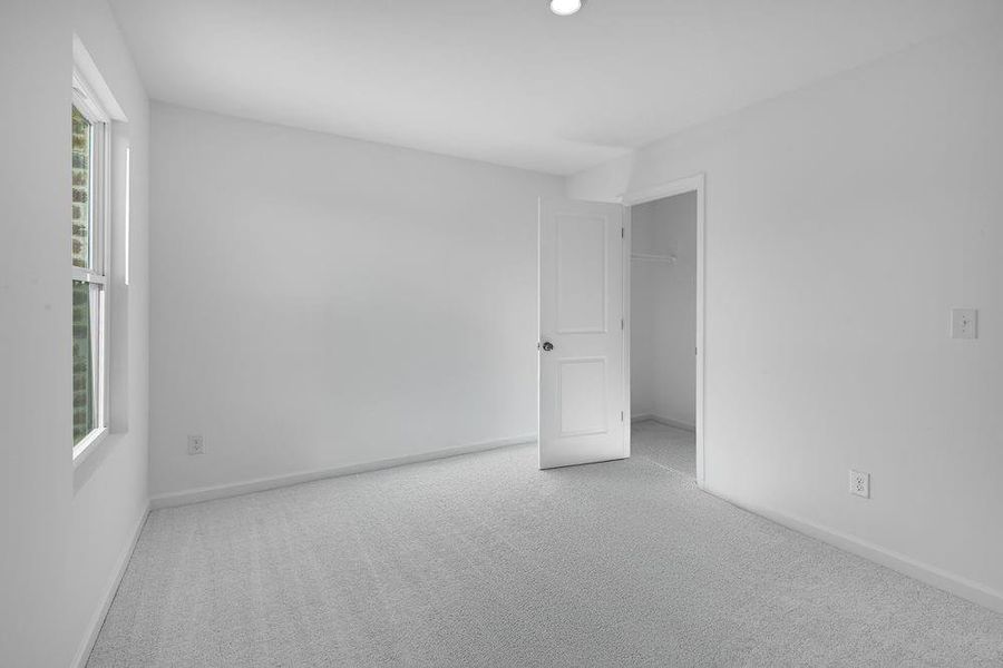 Spacious, unfurnished interior of a new home in Falls Creek, Flowery Branch (Image 20). Spacious, unfurnished interior of a new home in Falls Creek, Flowery Branch (Image 20).