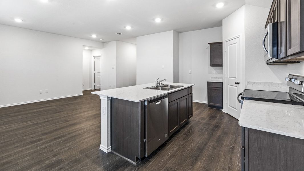 Furnished interior view inside a new home in Stonewyck Farms, Ennis (Image 11).