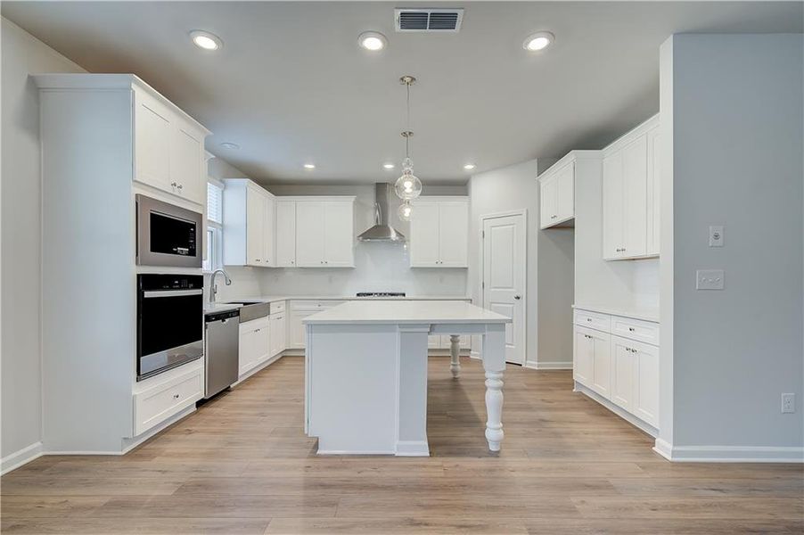 Furnished interior view inside a new home in Hamilton Lakes, Lawrenceville (Image 6).
