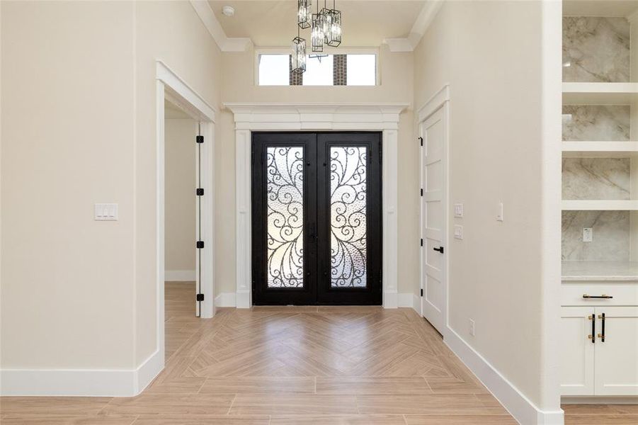 Spacious, unfurnished interior of a new home in , Granbury (Image 32).