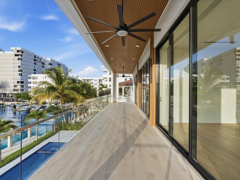 Exterior details and patio area of a home in , Pompano Beach (Image 26).
