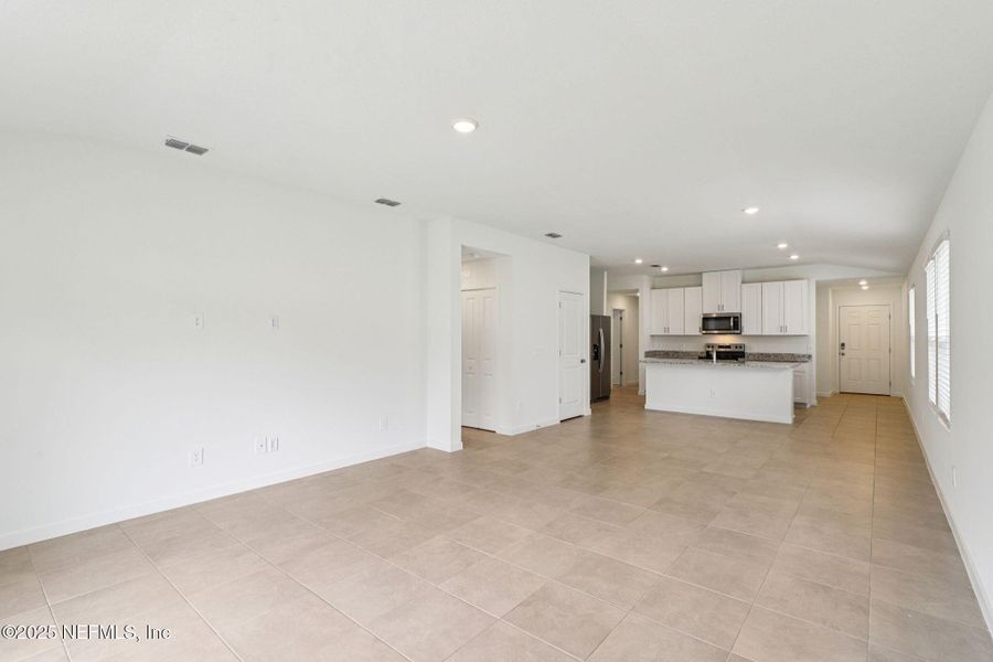 Image 35 of a home in Kings Crossing. Image 35 of a home in Kings Crossing.