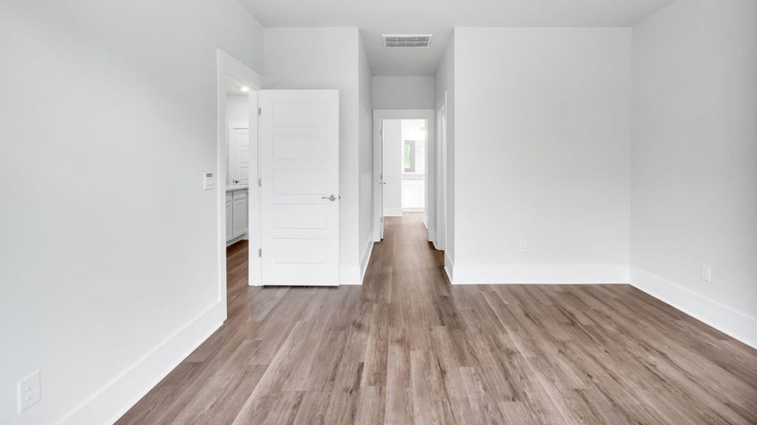 Spacious, unfurnished interior of a new home in Magnolia Ridge at Blake Farm, Wilmington (Image 26).