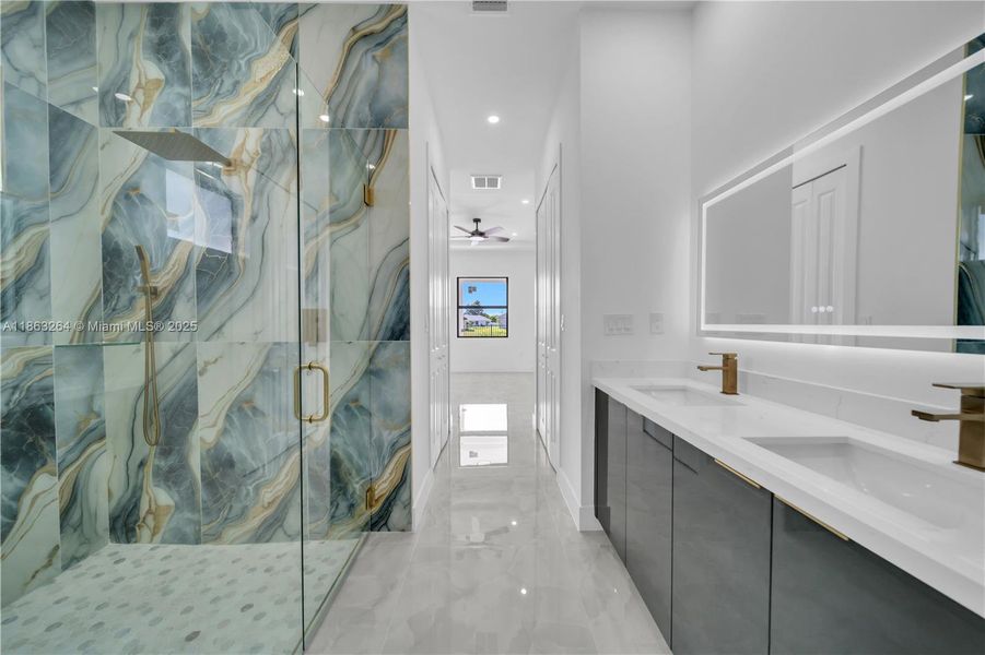 Image 12 of a home in .