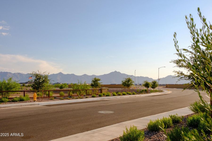 BEAUTIFUL COMMUNITY MOUNTAIN VIEWS BEAUTIFUL COMMUNITY MOUNTAIN VIEWS