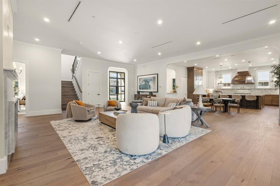 Furnished interior view inside a new home in , Dallas (Image 13).