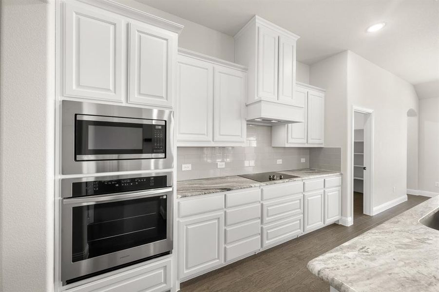 12980 Little Wolf- Kitchen-4 12980 Little Wolf- Kitchen-4