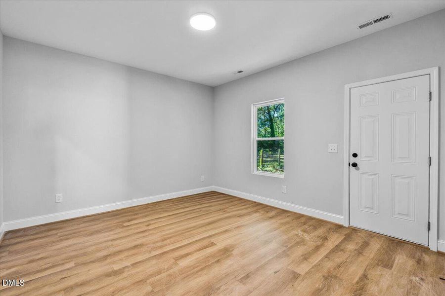 15-Lan 1181 Flora-15