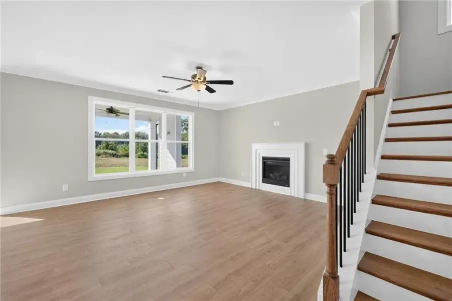 Spacious, unfurnished interior of a new home in , Jefferson (Image 38).