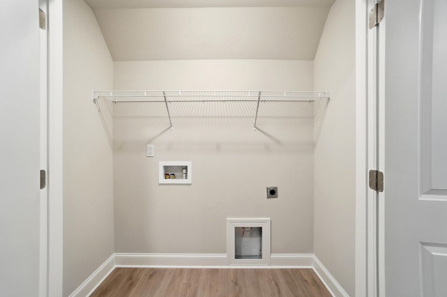 Spacious, unfurnished interior of a new home in Harrisburg Village Townhomes, Harrisburg (Image 55).