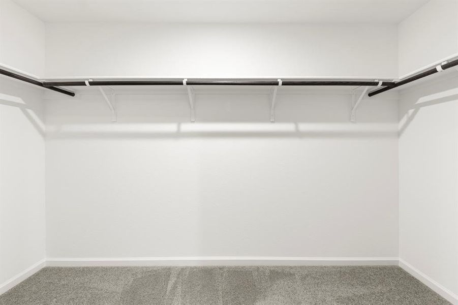 24. 14143 Donohue - Closet 24. 14143 Donohue - Closet