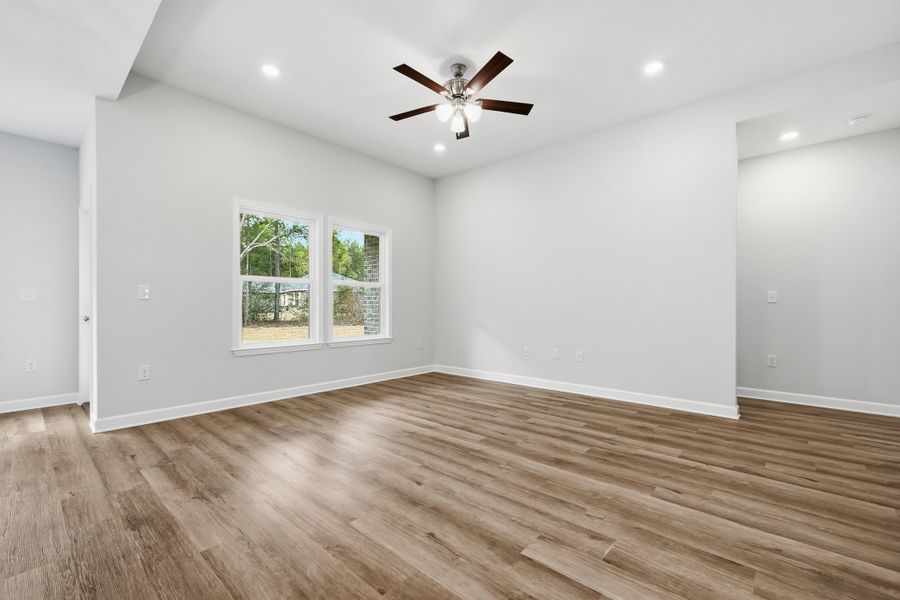 Spacious, unfurnished interior of a new home in Southern Charm, Crestview (Image 34).