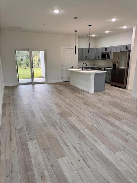 Spacious, unfurnished interior of a new home in , Dunnellon (Image 39).
