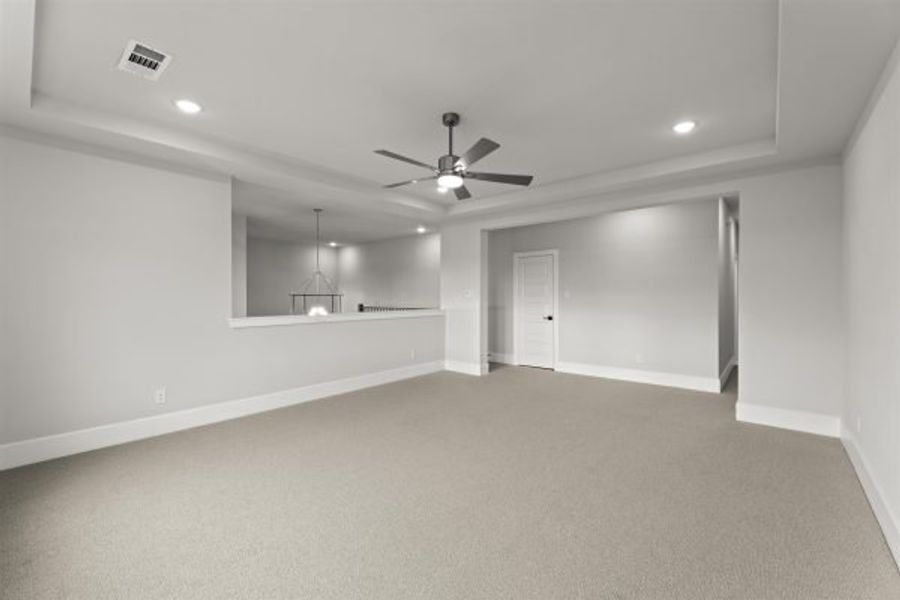 Representative unfurnished interior of a home built from the Tahiti by Stonefield Homes in Heath Golf and Yacht Club, Rockwall (Image 24).