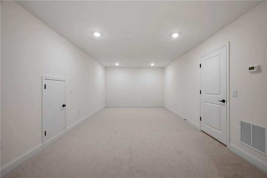 Spacious, unfurnished interior of a new home in Harmony Walk, Cartersville (Image 30).