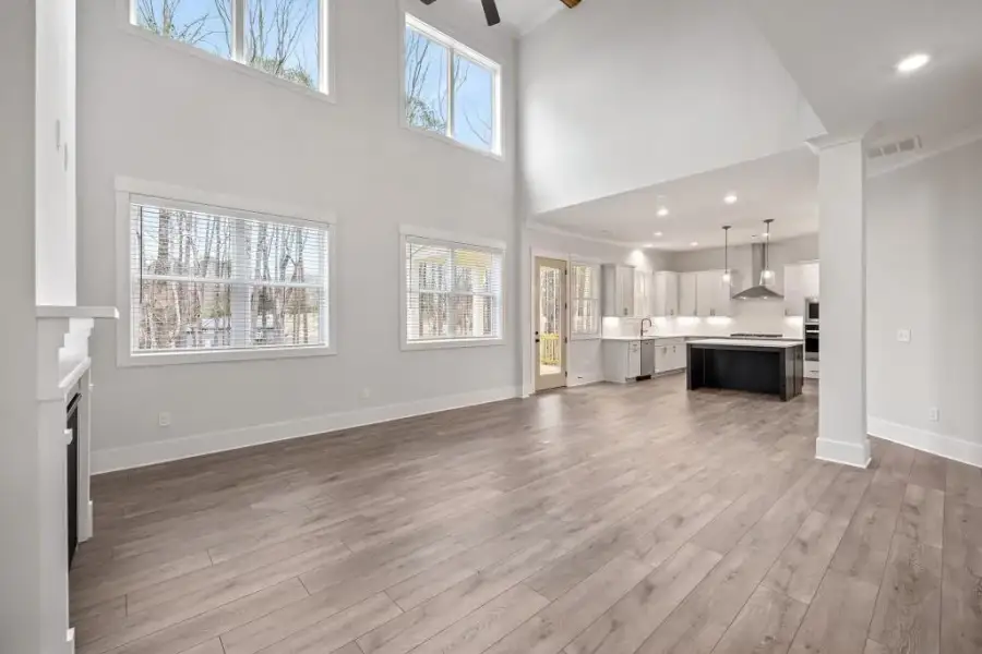 Spacious, unfurnished interior of a new home in Hillshire, Cumming (Image 22).