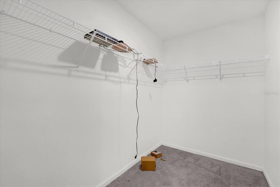 Spacious, unfurnished interior of a new home in Poinciana Village, Kissimmee (Image 19).