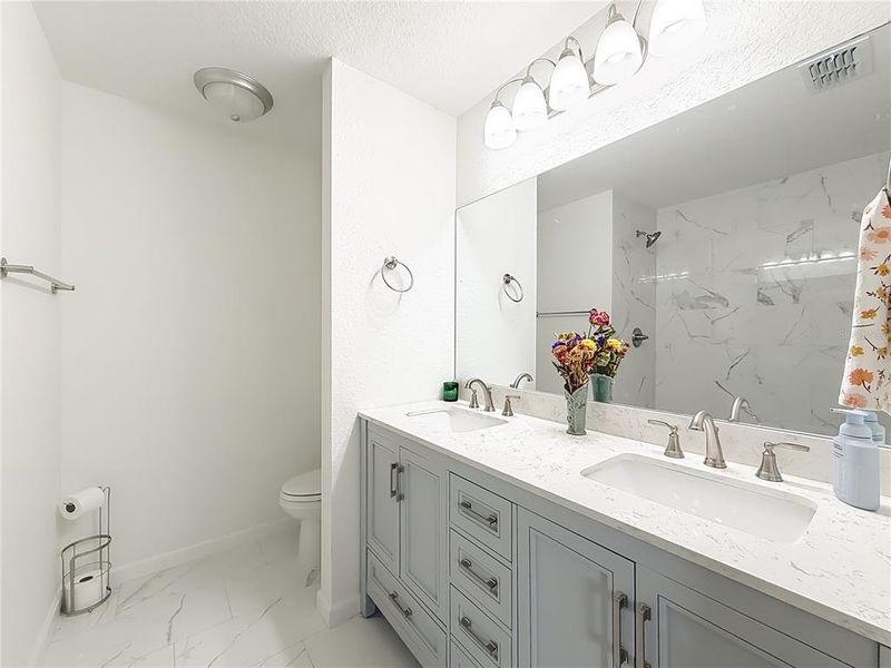 Furnished interior view inside a new home in , Ocala (Image 10).