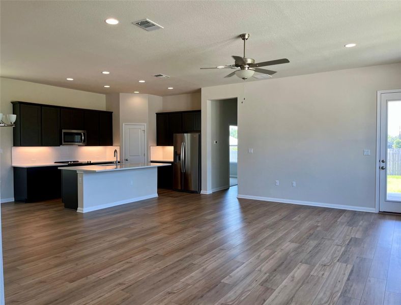 Spacious, unfurnished interior of a new home in , Dripping Springs (Image 22). Spacious, unfurnished interior of a new home in , Dripping Springs (Image 22).