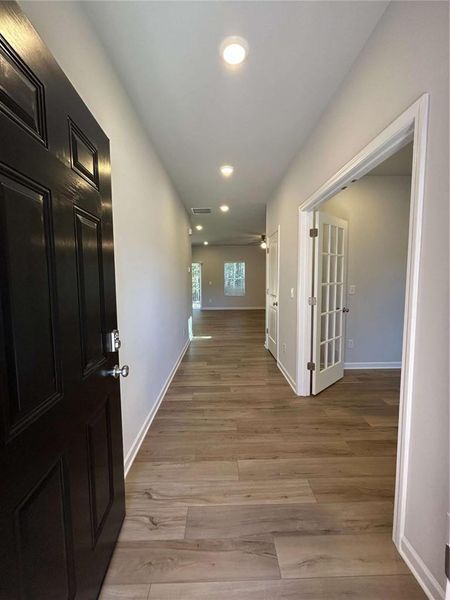 Spacious, unfurnished interior of a new home in , Cartersville (Image 19).