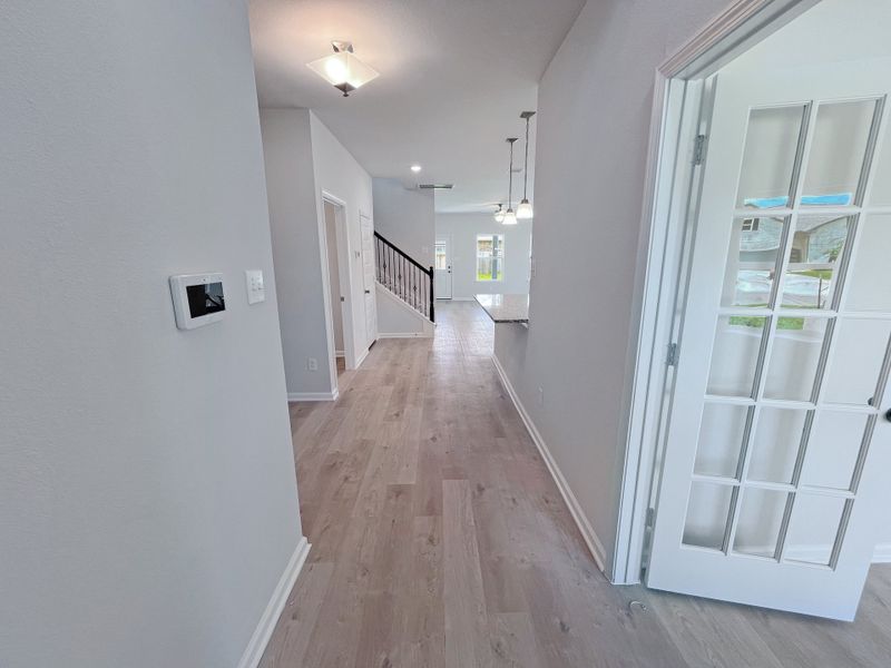 Representative unfurnished interior of a home built from the The Georgetown II by Smith Douglas Homes in Oak Hills Montgomery North, Montgomery (Image 11).