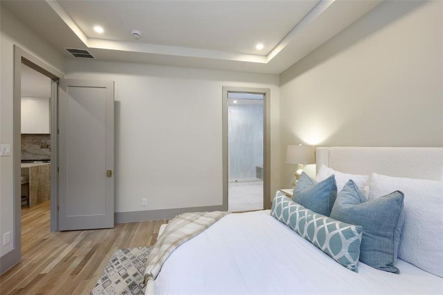 Furnished interior view inside a new home in , Dallas (Image 28). Furnished interior view inside a new home in , Dallas (Image 28).