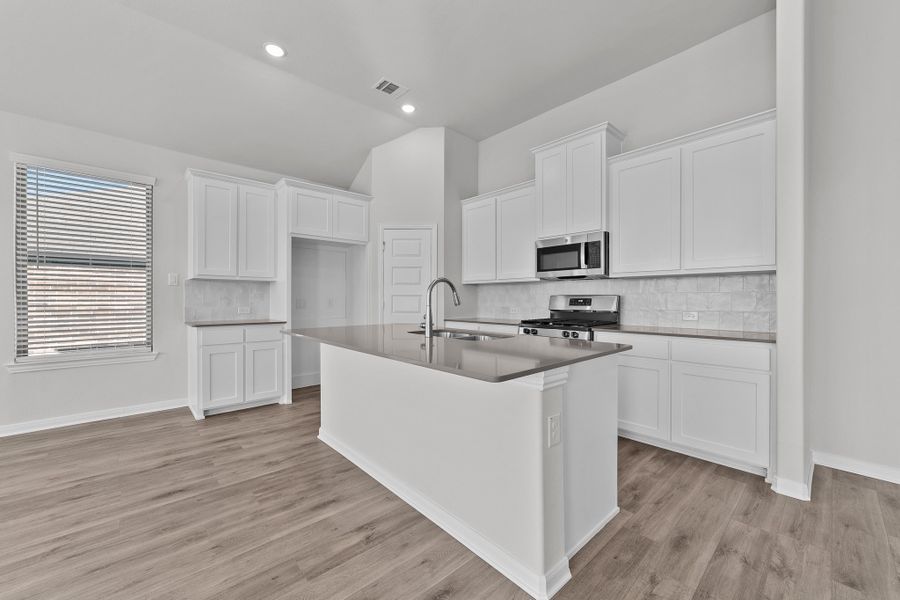 Representative furnished interior of a home built from the Lancaster by Cambridge Homes in Tinsley Meadows, Van Alstyne (Image 7). Representative furnished interior of a home built from the Lancaster by Cambridge Homes in Tinsley Meadows, Van Alstyne (Image 7).