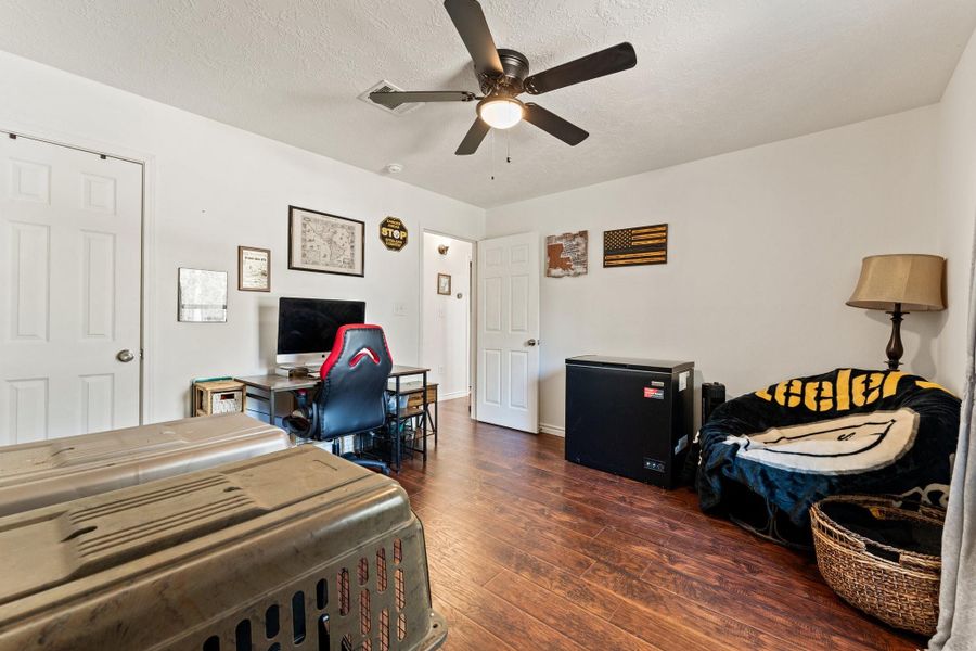 Furnished interior view inside a new home in , Coldspring (Image 30).
