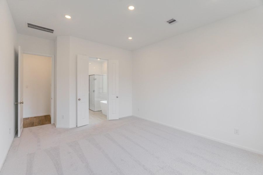 Spacious, unfurnished interior of a new home in The Highlands, Porter Heights (Image 22). Spacious, unfurnished interior of a new home in The Highlands, Porter Heights (Image 22).