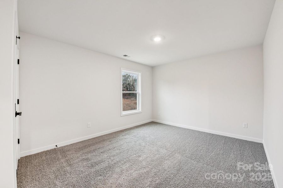 Spacious, unfurnished interior of a new home in Laurelbrook, Sherrills Ford (Image 15).