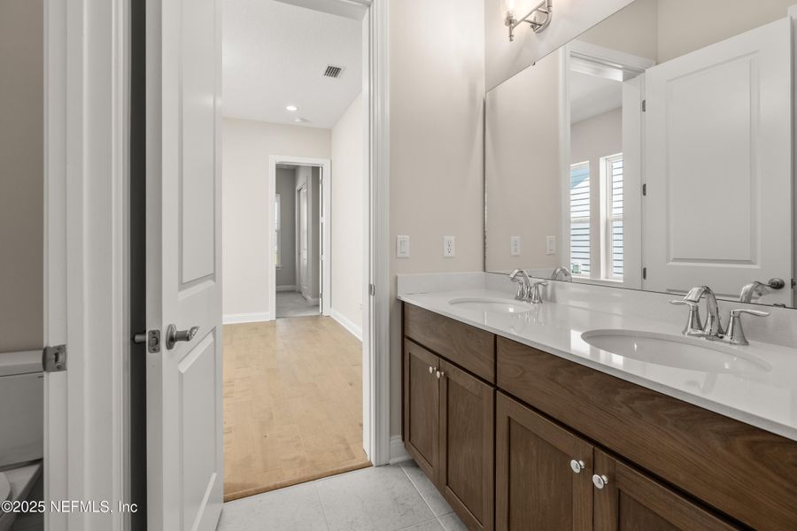 Furnished interior view inside a new home in Madeira, St. Augustine (Image 10).