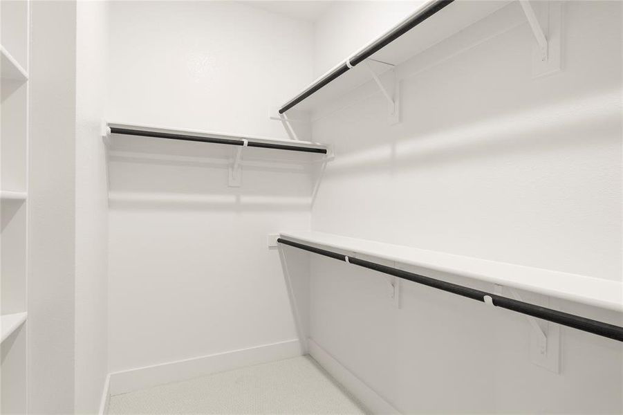 12. 8232 Caprock - Closet 12. 8232 Caprock - Closet