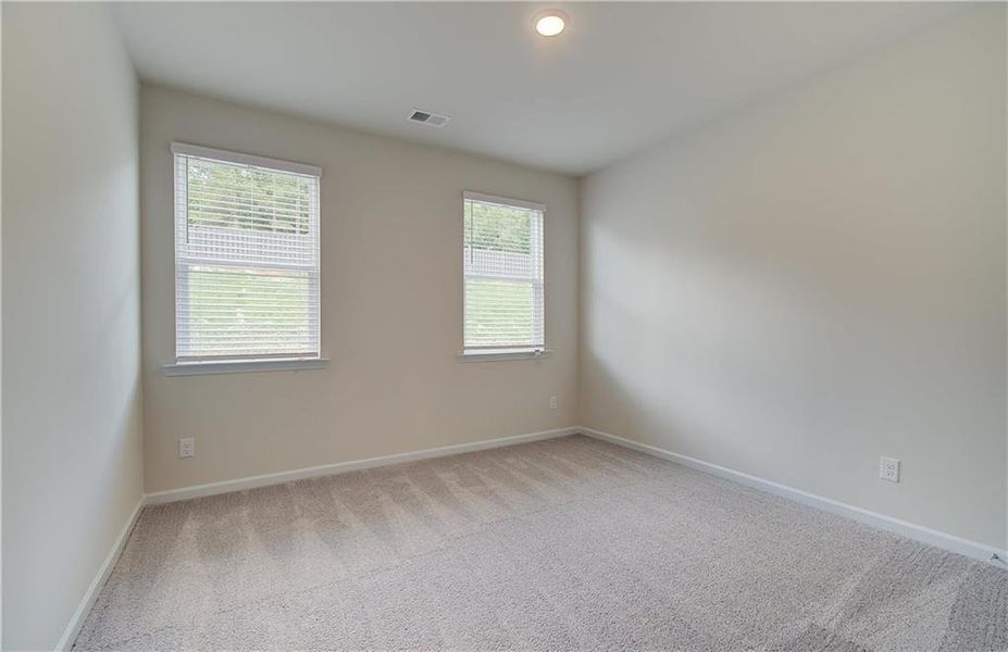 Spacious, unfurnished interior of a new home in Kingsmere Estates, Loganville (Image 26).