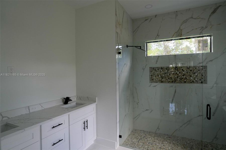 Furnished interior view inside a new home in , Lehigh Acres (Image 10).