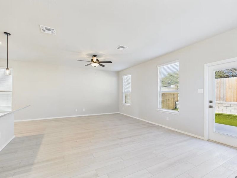 Spacious, unfurnished interior of a new home in Meadows at Oak Creek, San Antonio (Image 13). Spacious, unfurnished interior of a new home in Meadows at Oak Creek, San Antonio (Image 13).