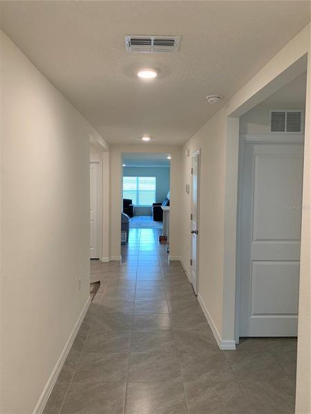 Spacious, unfurnished interior of a new home in Sunset Hills, Summerfield (Image 14).