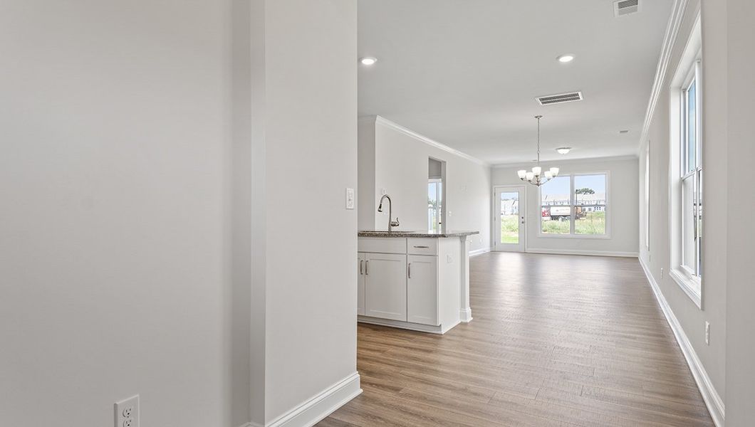 Spacious, unfurnished interior of a new home in Skybrook Corners, Huntersville (Image 9).