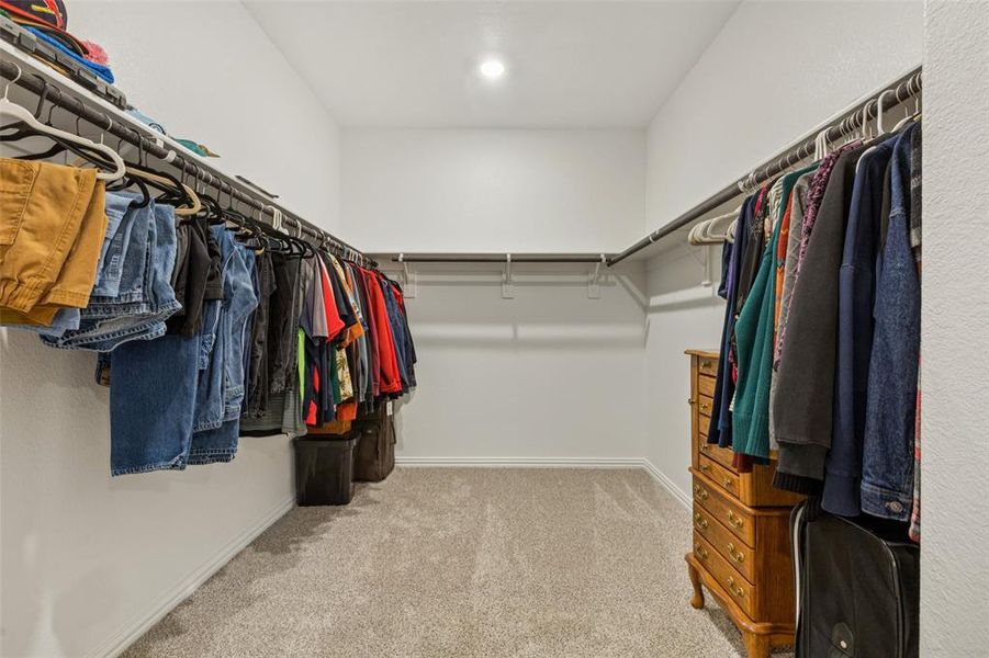 Close-up of interior finishes inside a home in Westmoor, Sherman (Image 21).