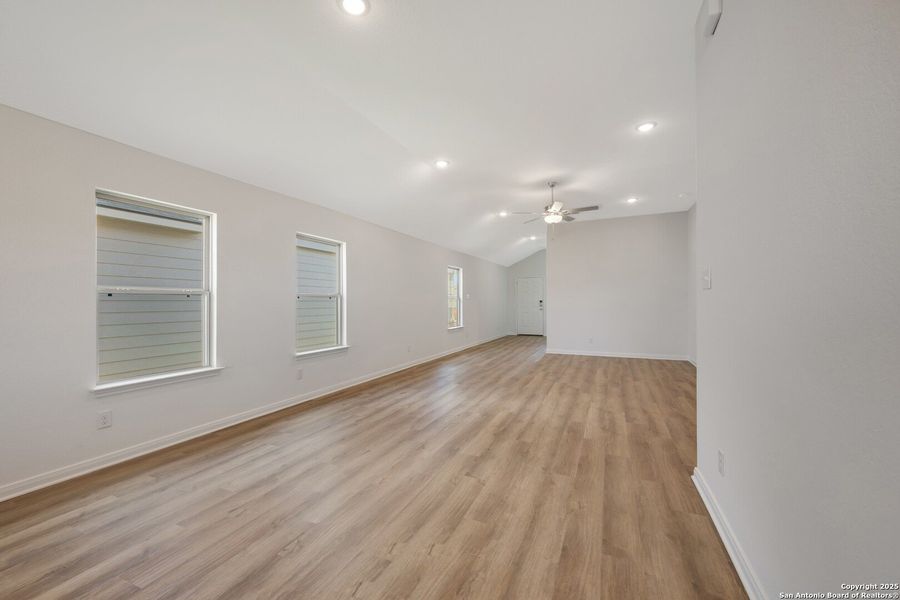 Spacious, unfurnished interior of a new home in Park Place, New Braunfels (Image 14). Spacious, unfurnished interior of a new home in Park Place, New Braunfels (Image 14).