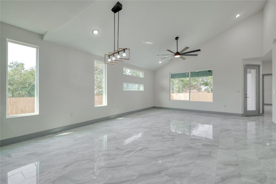 Large dining area open to kitchen Large dining area open to kitchen