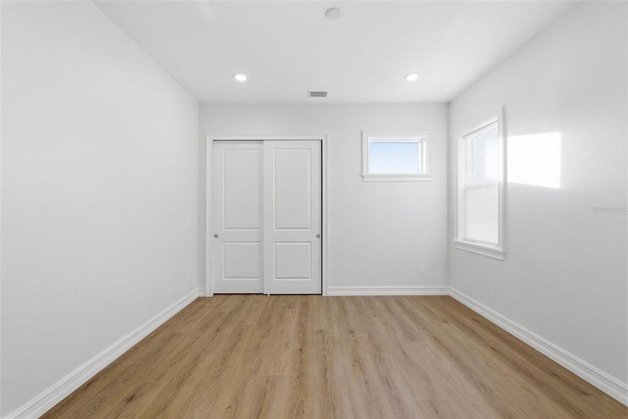 Spacious, unfurnished interior of a new home in , St. Petersburg (Image 34). Spacious, unfurnished interior of a new home in , St. Petersburg (Image 34).