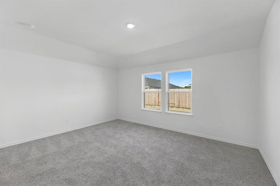 Spacious, unfurnished interior of a new home in Reserve at Mallard Lakes, Orange (Image 16). Spacious, unfurnished interior of a new home in Reserve at Mallard Lakes, Orange (Image 16).