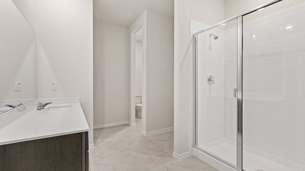 Representative furnished interior of a home built from the Naples by D.R. Horton in Oak Valley Estates, Bullard (Image 6). Representative furnished interior of a home built from the Naples by D.R. Horton in Oak Valley Estates, Bullard (Image 6).