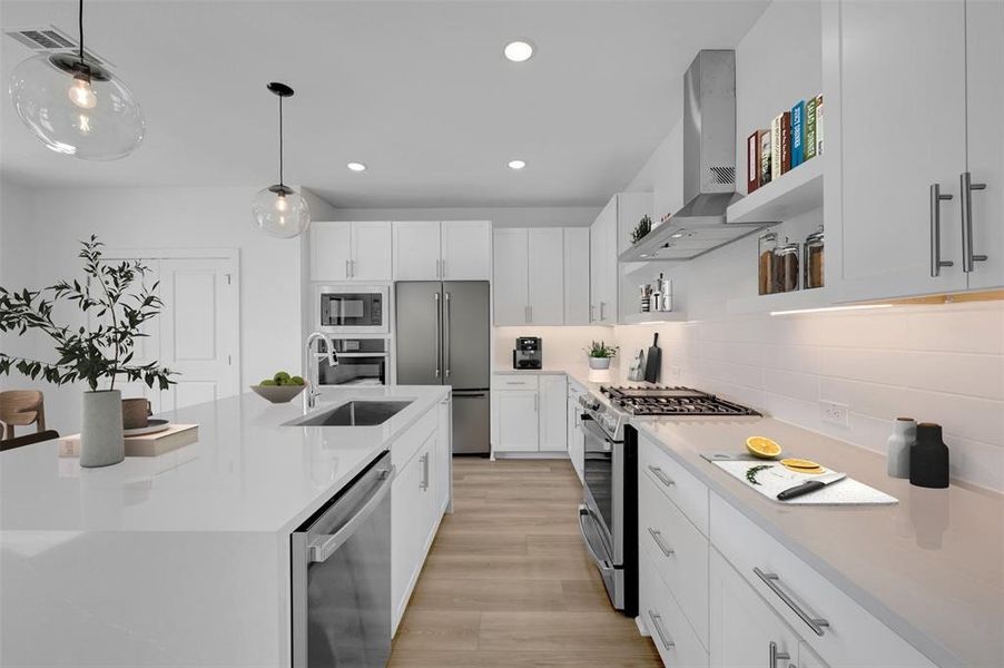 Furnished interior view inside a new home in Heritage Ranch, Sherman (Image 19).